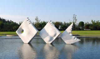 佘山月湖雕塑公园 佘山月湖雕塑公园